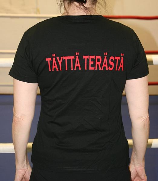 T-paita logolla, musta_taka, 10 €.JPG